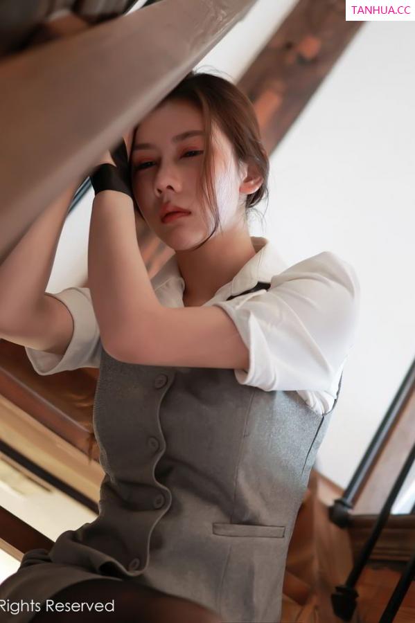 尹甜甜  [XiuRen]高清写真图 2021.04.12 VOL.3291 尹甜甜第12张图片